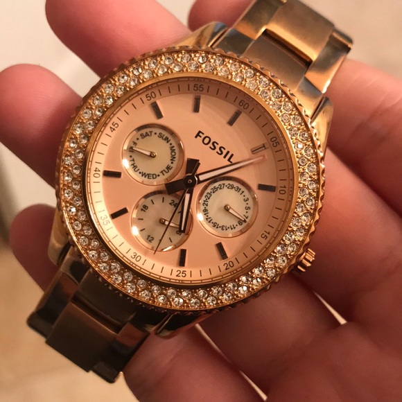 GOLD Fossil Watch - Picture 1 of 1